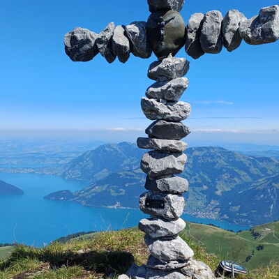 Kreuz Oberbauenstock
